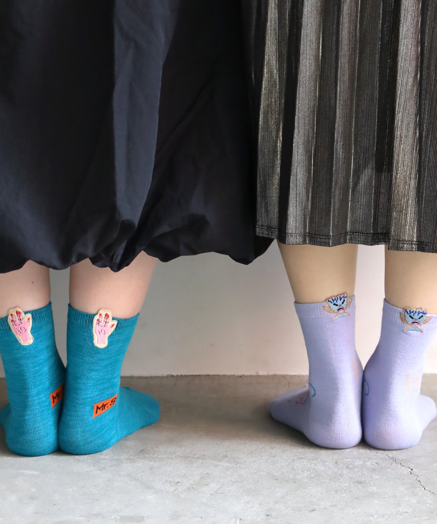 【2足組】宇宙式挨拶 刺繍ショートソックス