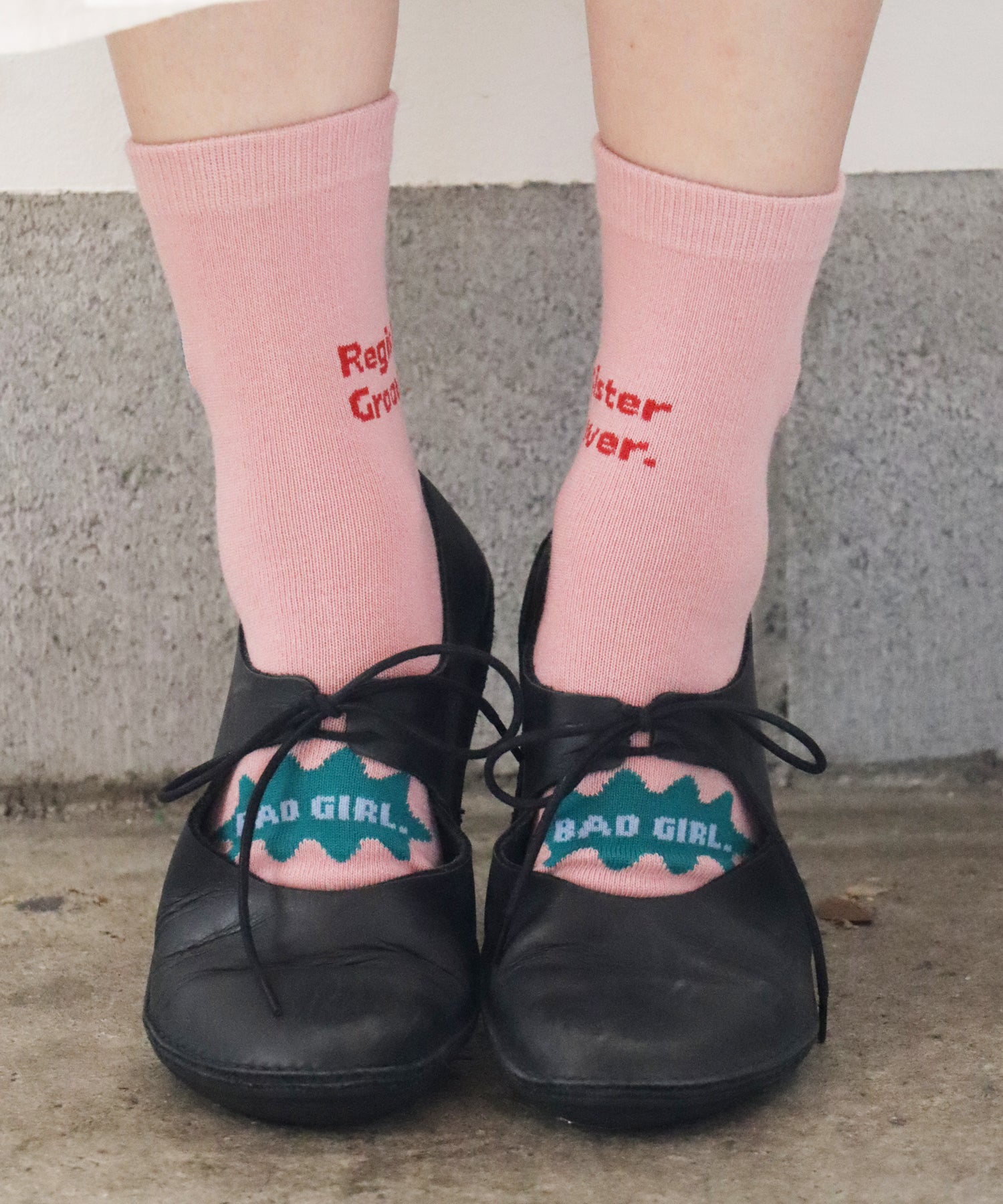 BAD GIRLS 刺繍 ショートソックス｜2P