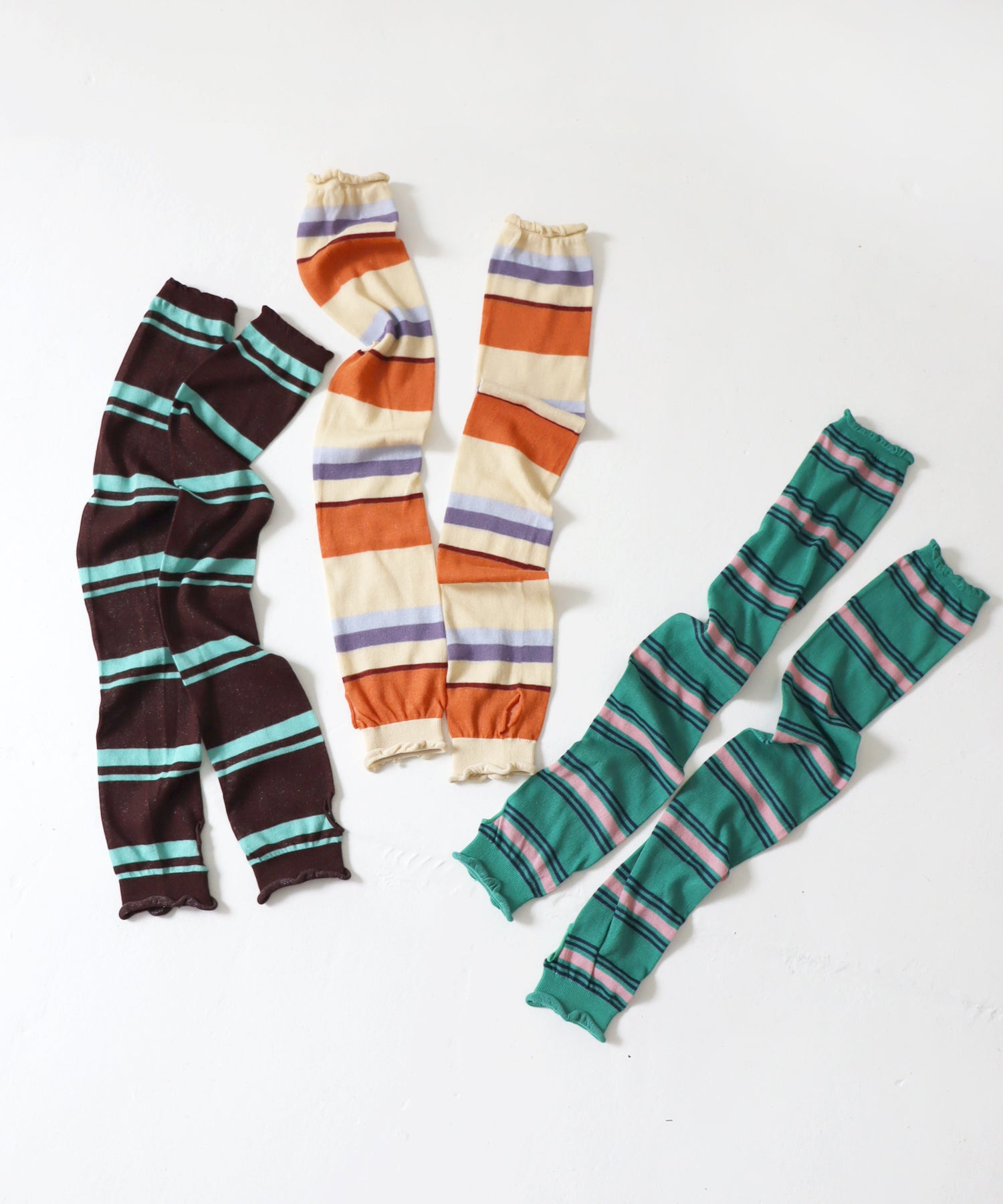 実際の色味に近いものです。