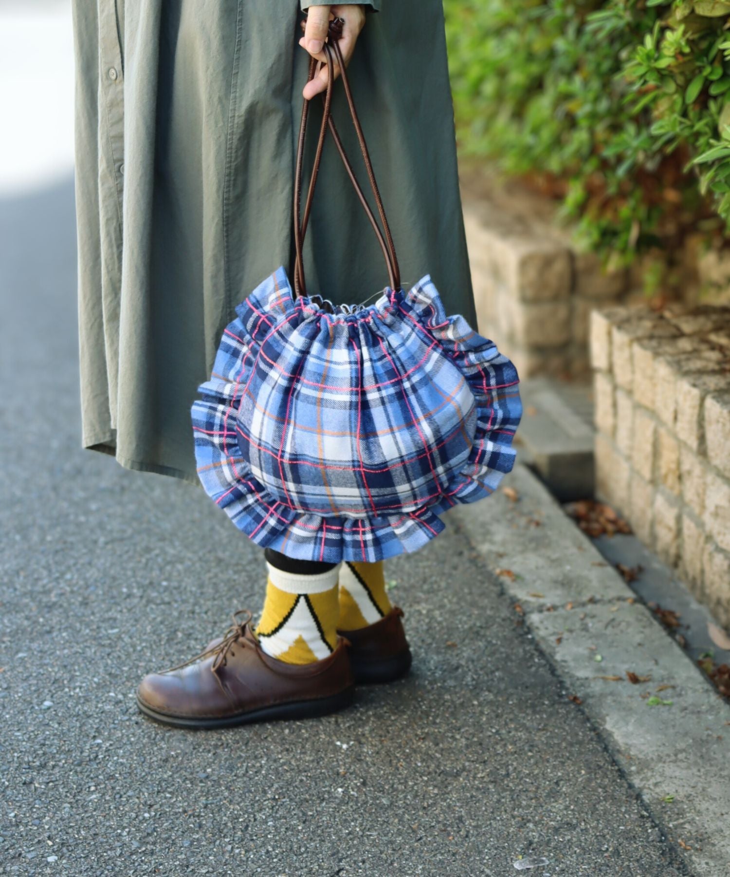 ネルチェック フリル 巾着バッグ