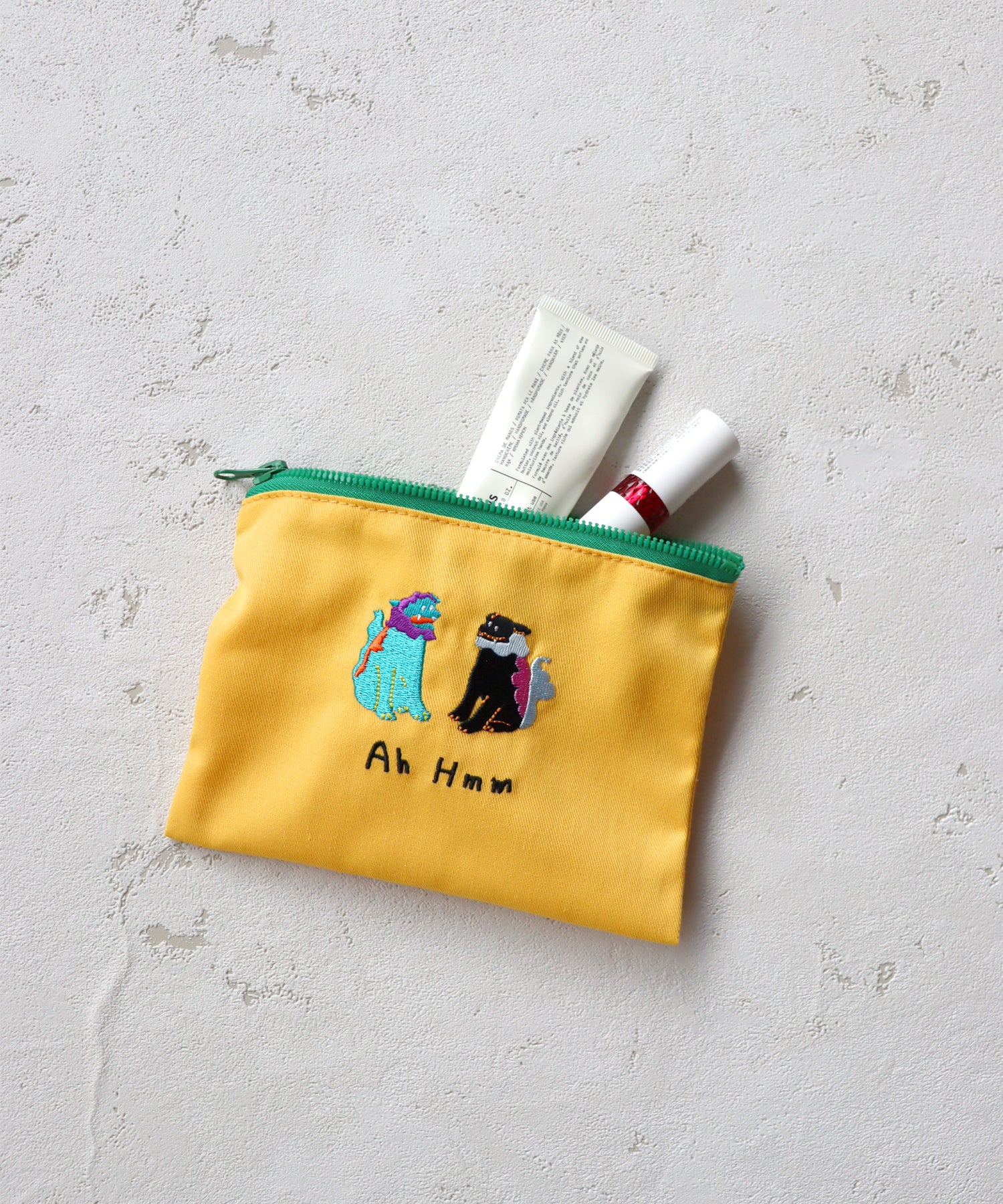 コミカル刺繍 ポーチ