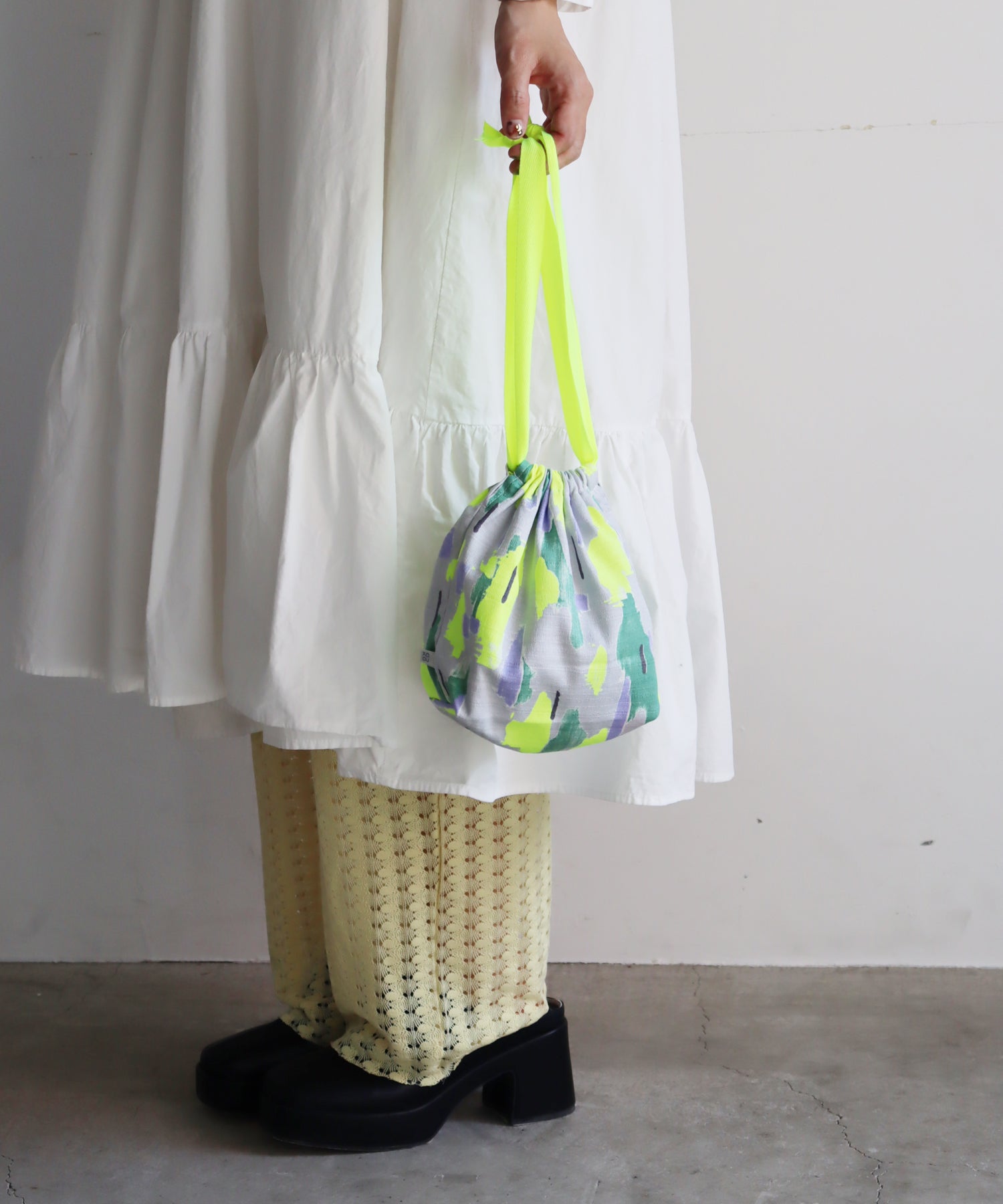 ネオンペイント 巾着