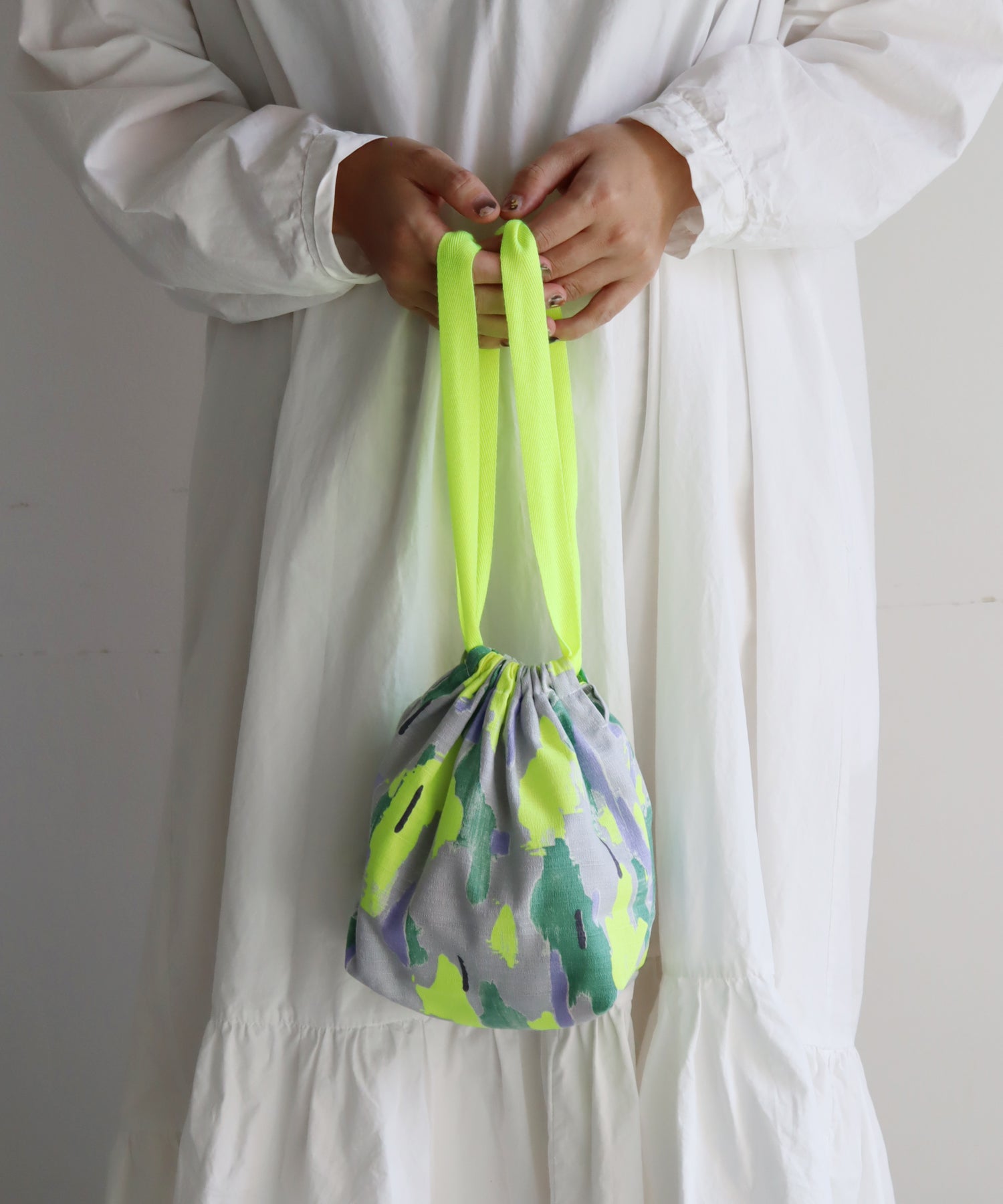 ネオンペイント 巾着