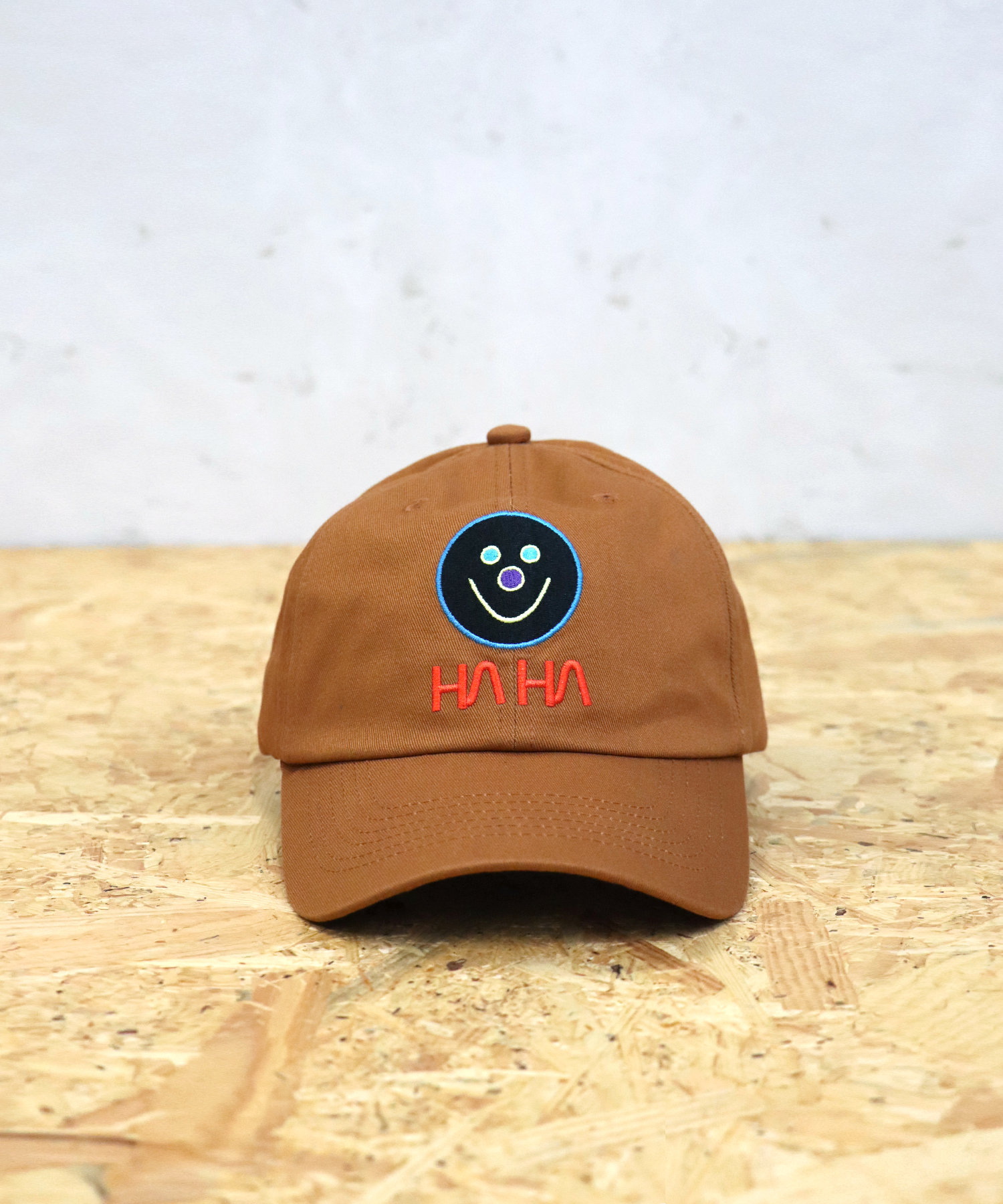 QUIET HUMOR CAP