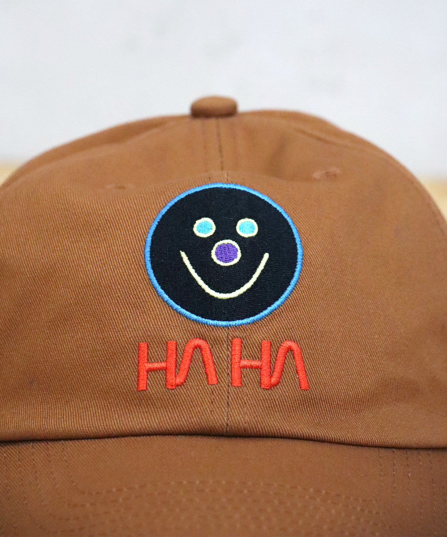 QUIET HUMOR CAP
